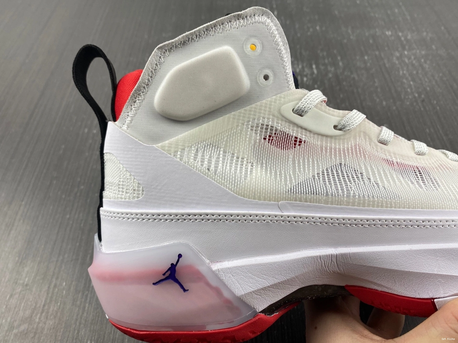 37 Hare Jordan DD6958-160 0107